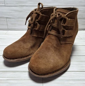 Stivaletti donna Clarks taglia 8 artigianali Carleta Lyon scamosciati stringati marrone noce - Foto 1 di 14