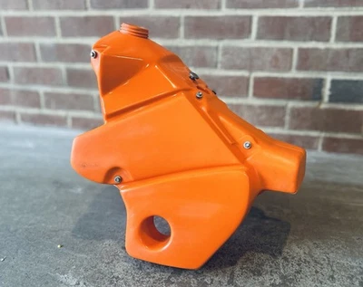 Tanque de combustible Ktm, 590-07-013-500, 400 250 450 EXC 2005, 03-06 Gas Stock Foto 1 de 4