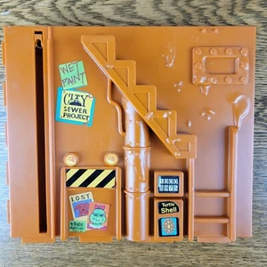1989 Sewer Lair Playset Side Orange Wall Elevator Part Teenage Ninja Turtle TMNT - Picture 1 of 3