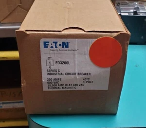 NUEVO EN CAJA DISYUNTOR EATON 200A CAT #FD3200L - Imagen 1 de 5