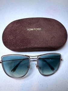 Tom Ford Stylish Sunglasses with Case - Picture 1 of 2