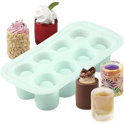 Molde de hielo de silicona de vidrio redondo Wilton de 8 cavidades, verde Foto 1 de 4