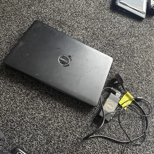 Dell Inspiron 1545 PP41L Laptop w/ Charger, 283gb HDD, Pentium Dual Core 2ghz - Picture 1 of 13