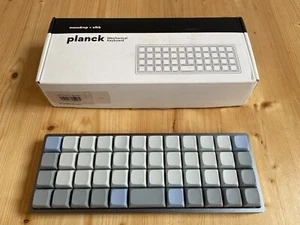 Planck Mechanische Tastatur (Ortholinear, RGB, Silent Linear Switches) - Bild 1 von 10