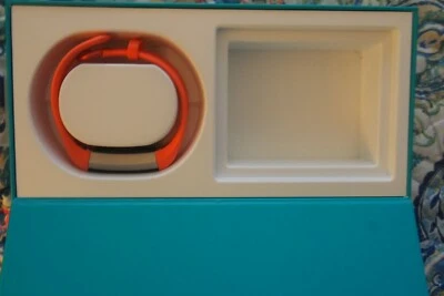 Fitbit FB408SCRS Alta Heart Rate Monitor, Coral NOT WORKING - Image 1 of 4