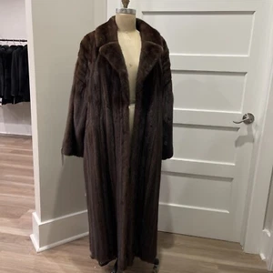 Cappotto oscillante lungo in pelliccia di visone naturale Demi Buff completamente uscito XXL  - Foto 1 di 15