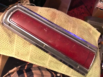 Mopar 1969 1970 1971 年道奇摩纳哥车站马车司机尾灯镜头 — 第 1/4 张图片