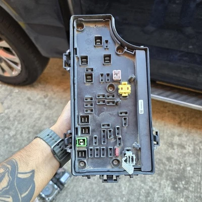 2011-2014 Jeep Compass Patriot OEM TIPM Fuse Box 04692343AD OEM - Image 1 of 3
