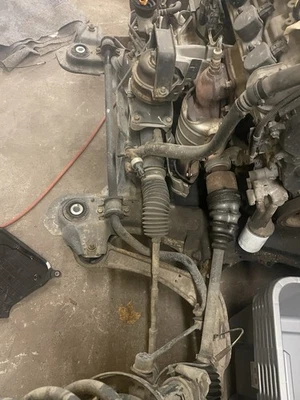 Portaequipajes y piñón de dirección Honda Odyssey 2011-2017 OEM buen estado de funcionamiento Foto 1 de 4