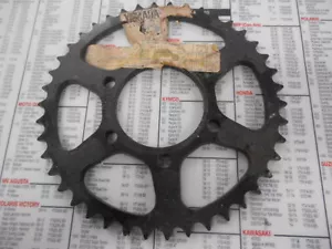 NOS Yamaha 42T Sprocket 1984-1992 YZ80 4V1-25442-10-33 - Bild 1 von 1