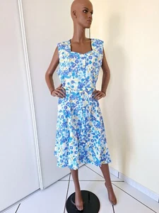 BLOUSE / TABLIER FEMME TAILLE 52 TRAVAIL MENAGER OU AUTRES - Picture 1 of 5
