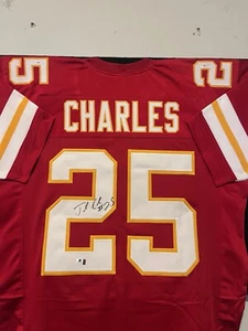Jamaal Charles Kansas City Chiefs Signed Home Jersey With COA - Picture 1 of 4