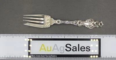 Whiting Mfg Co "Lily" 1902/Tenedor de ensalada antiguo de plata esterlina 6 1/8" con mono  Foto 1 de 4