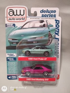 Auto World 1985 Ford Mustang SVO y 1995 Probe GT 1:64 Pony Power paquete de 2 Target - Imagen 1 de 8