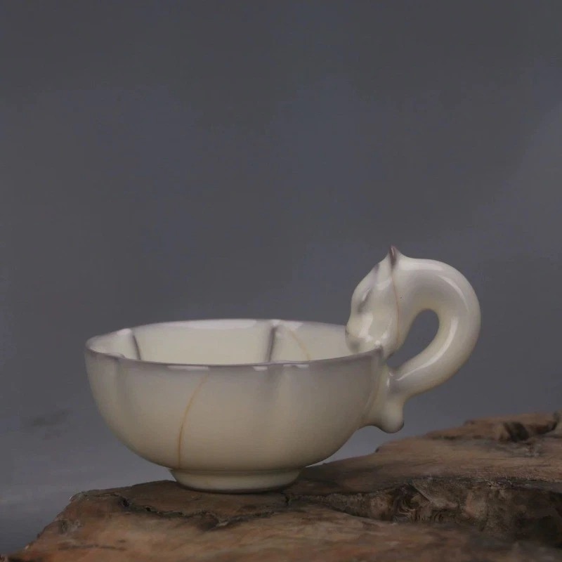 鉄球2個セット台座付き鉄？の青色球赤色球古びた骨董市古物アンティークコレクション 鉄球2個セット台座付き鉄？の青色球赤色球古びた骨董