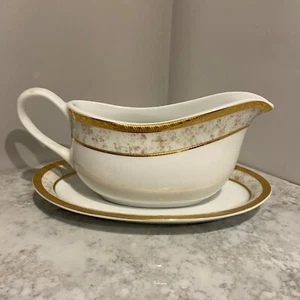 Vintage Royal Heritage Primavera Gravy Boat and Plate - Picture 1 of 6