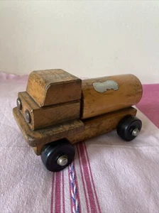 Vintage Holzspielzeug Gas LKW Gemeinschaftsspielzeuge - Bild 1 von 10