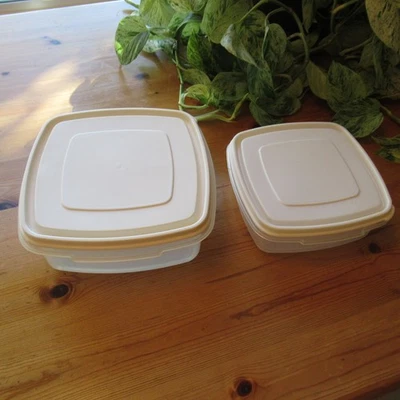 2 contenedores de almacenamiento Rubbermaid Servin Saver cuadrados de almendra #3 10 tazas #2 5 tazas Foto 1 de 4