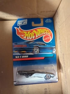 Hot Wheels ‘63 T-Bird Convertible 2000 Collector #130 Lowrider 27097 - Picture 1 of 2