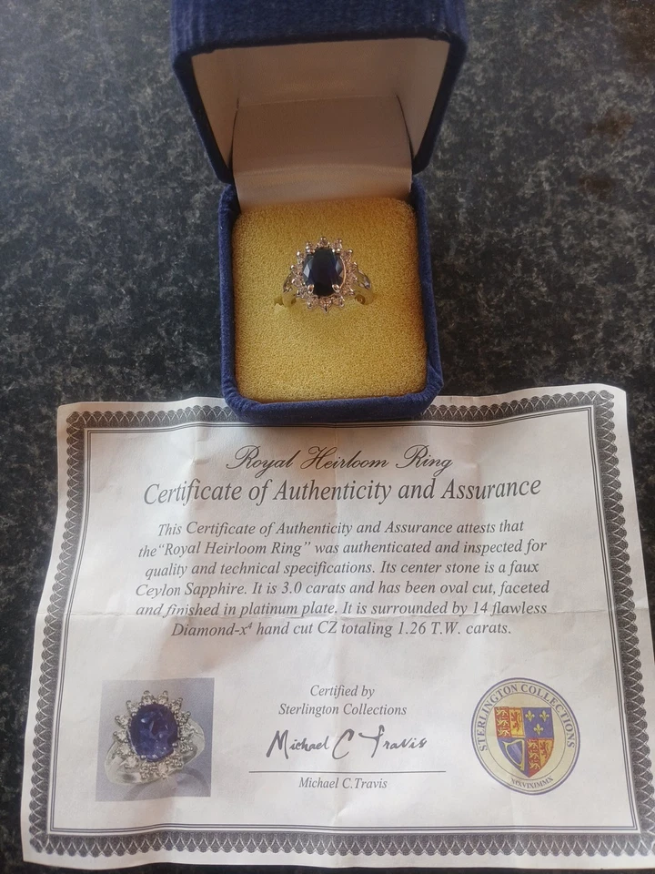 Anillo de imitación de zafiro con 14 diamantes impecables-x⁴ circonita cúbica, placa de platino reliquia real Foto 1 de 4