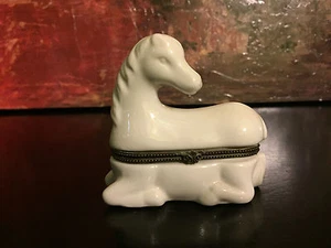 Greenbrier International White Horse Trinket Box Porcelain STATUE FIGURINE - Picture 1 of 5