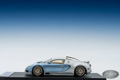 1/43 Looksmart Bugatti Veyron 16.4 White And Blue 🤝ALSO OPEN FOR TRADE🤝 - Image 1 of 4