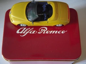 Alfa Romeo Spider 1995 Gialla Solido  1/43 Tin Box Gift Set - Picture 1 of 1