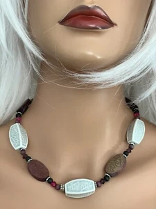 Necklace Big Beads Engraved Wood Ceramic Look Silver Toggle Fashion Jewlery - Picture 1 of 12