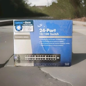 Cisco Small Business SR224 24-Port 10/100 Switch: Unmanaged / Wall & Rack NEW - Picture 1 of 2