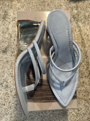 JLO JENNIFER LOPEZ 蓝色雾 Zurin 坡跟凉鞋 尺寸 6 1/2 M 带盒 — 第 1/4 张图片