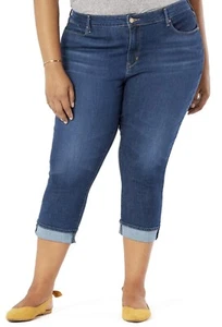 NEW Levi Signature Gold Womens Mid Rise Stretch Capri Jeans 18 / 20 / 22 / 24 - Picture 1 of 15