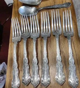 WM Rogers Meriden Ct (9) Alhambra Silverplated Mono Dinner Forks Spoons Lot - Picture 1 of 4
