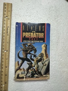 Prey : Alien vs. Predator by Stephani Perry and Steve Perry (1994, Trade... - Picture 1 of 15