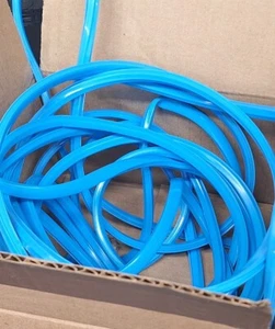 23' Blue Plastic Creality CR-10 Ender 3 Ender 5 Roll Spool Cover Welting - Zdjęcie 1 z 2