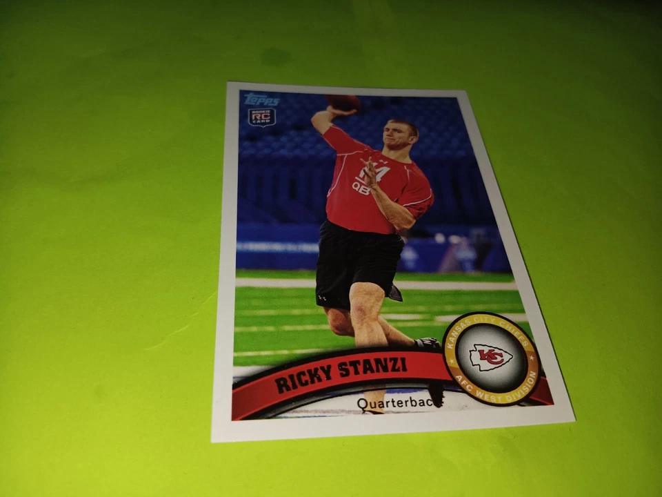 Ricky Stanzi (Football Card) 2011 Topps #134 Rookie - Image 1 of 1