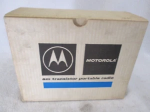 Vintage 1960's Motorola XP5D portable AM transistor radio (NOS) - Picture 1 of 12
