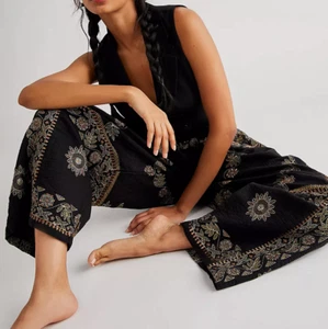 $228 NWT FREE PEOPLE SzS SAMARA EMBROIDERED BELTED WIDE-LEG PANT BLACK COMBO - Picture 1 of 9