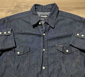 Vintage Wrangler Denim Pearl Snap Men’s Size Medium Blue Dark Wash Long Sleeve - Picture 1 of 7