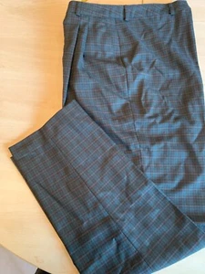 Damen Winterhose Gr. 46, Stoff, Dunkel Schwarz  Braun kariert,  - Bild 1 von 3
