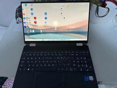 Portátil HP Spectre 2 en 1 con pantalla táctil Foto 1 de 2