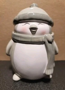 Jolly Friends Ceramic Penguin WoodWick Candle Crackling Fire Rare Discontinued - Picture 1 of 10