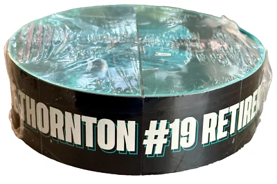 Rompecabezas de disco nocturno de jubilación Joe Thornton #19 regalo de tiburones de San José sellado 4" Foto 1 de 4