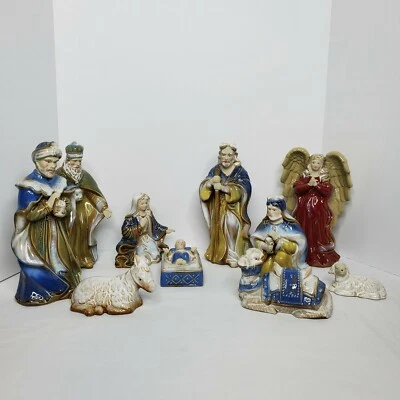 Juego de 10 figuras de porcelana brillante de 9" de belén de 10 piezas Holiday Home Gardens  Foto 1 de 4