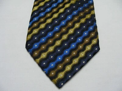 BACHRACH - Made in Italy - Wide 4" - 100% Silk Neck Tie! - Image 1 of 4
