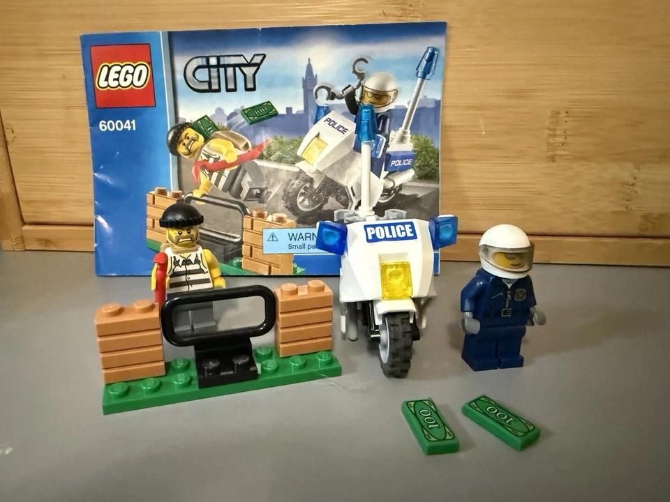 LEGO CITY: Crook Pursuit (60041) Foto 1 de 1