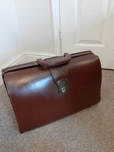Vintage Tan Leather Doctors Bag Briefcase - Picture 1 of 13