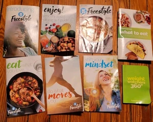 Mixed Lot Weight Watchers Freestyle  Booklets 360 WW  What To Eat Lot  - Picture 1 of 5