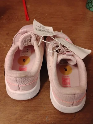 Zapatos Puma rosa para niñas talla 8 Foto 1 de 4