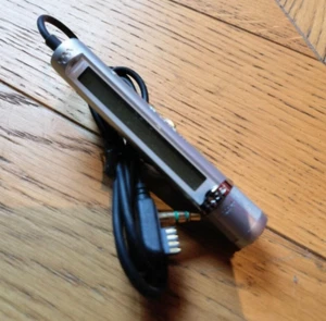 Mando a distancia LED con cable Sony RM-MC38EL plateado para MiniDisc MD CD Walkman - Imagen 1 de 3