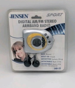 New Sealed Jensen Sport Digital AM/FM Stereo Armband Radio Silver Yellow SAB-55 - Picture 1 of 2